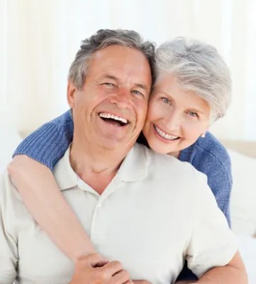 Senior couple looking for a reverse mortgage